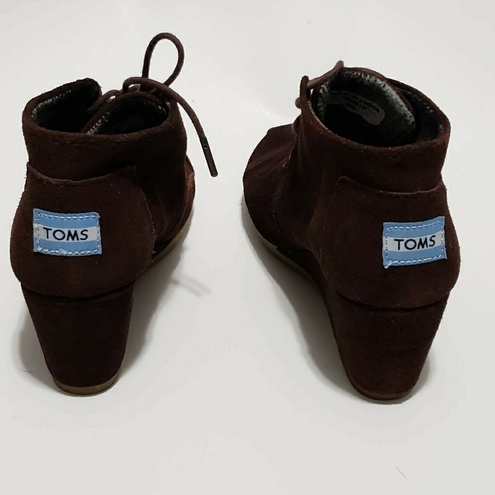 NWOT toms